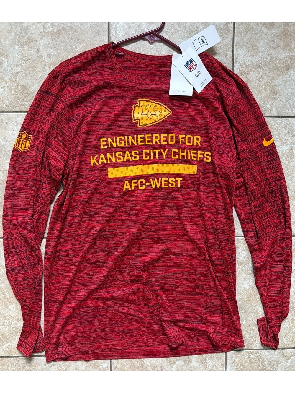 Large - Men - Nike Kansas City Chiefs Long Sleeve (NWT)